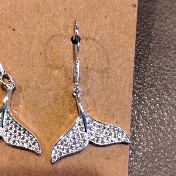 Silver Earrings- Cubic Zirconia Whale Tail Earrings Amanda Blu NWT - Picture 6 of 8
